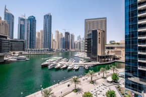 Maison Privee - Big, Bright, Luxury Marina Views Apt next to Beach